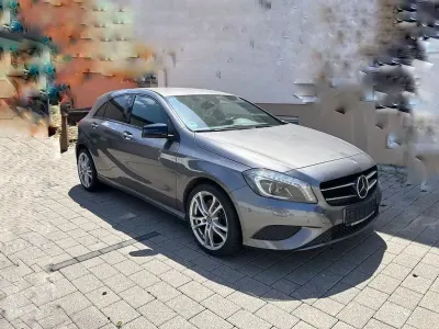 Gebraucht Mercedes A250 211 PS (155 kW) 2014 Silber Kleinwagen