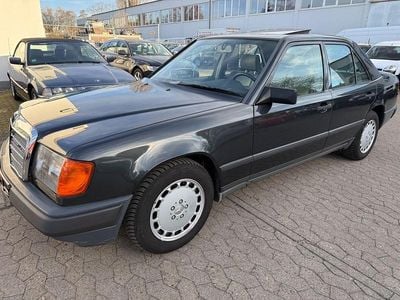 Gebraucht Mercedes E260 160 PS (117 kW) 1989 Grau Limousine