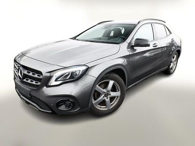 Usata Mercedes GLA200 Urban 136 CV (100 kW) 2017 Grigio SUV
