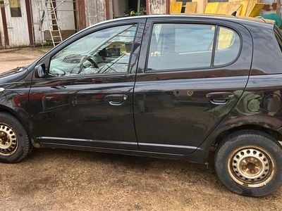 Usado Toyota Yaris 65 HP (47 kW) 2006 Preto Citadino