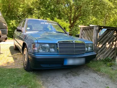 Gebraucht Mercedes 190 118 PS (86 kW) 1990 Blau Limousine
