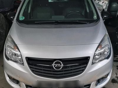 Gebraucht Opel Meriva 120 PS (88 kW) 2015 Silber Van / Kleinbus