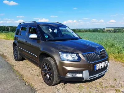 Gebraucht Skoda Yeti 150 PS (110 kW) 2015 Braun SUV