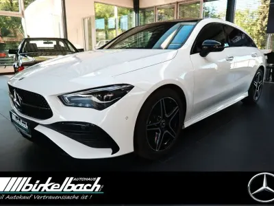 Gebraucht Mercedes CLA200 Shooting Brake AMG 163 PS (119 kW) 2023 Weiß Kombi