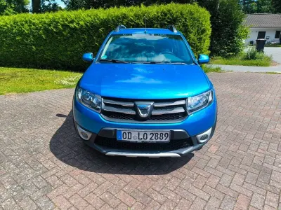 Gebraucht Dacia Sandero Prestige 90 PS (66 kW) 2016 Blau SUV