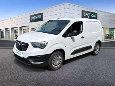 Gebraucht Opel Combo Edition 110 PS (80 kW) 2023 Weiß Van / Kleinbus
