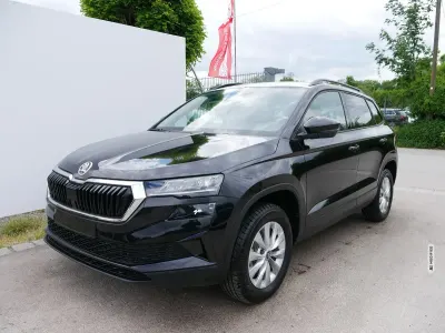 Neu Skoda Karoq Selection 150 PS (110 kW) 2026 Metallic SUV