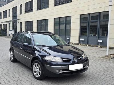 Blau Gebraucht 2008 Renault Mégane II Kombi | 1.300 € (Fairer Preis)