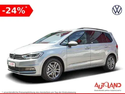 Neu VW Touran 150 PS (110 kW) 2026 Atlantikblaumet. Van / Kleinbus