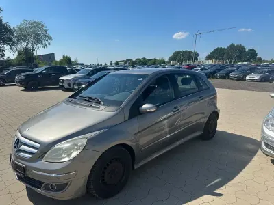 Gebraucht Mercedes B170 116 PS (85 kW) 2006 Grau Van / Kleinbus