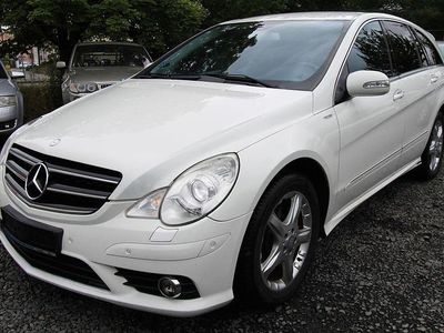 Weiß Gebraucht 2008 Mercedes R320 AMG Van / Kleinbus | 9.340 € (Etwas zu teuer)
