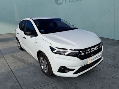 Gebraucht Dacia Sandero Essentiel 91 PS (66 kW) 2023 Weiß Kleinwagen