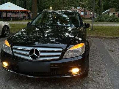 Gebraucht Mercedes C350 224 PS (164 kW) 2009 Schwarz Kombi