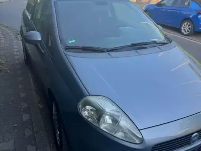 Gebraucht Fiat Grande Punto 77 PS (56 kW) 2008 Grau Kleinwagen