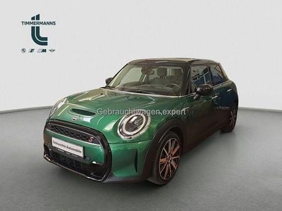 Gebraucht Mini Cooper S Classic 178 PS (130 kW) 2024  british racing green (metallic) Kleinwagen