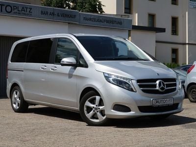 Mercedes V220