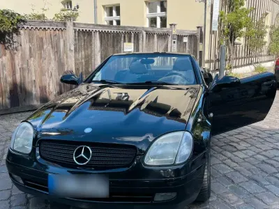 Second-hand Mercedes SLK230 197 CP (144 kW) 1997 Negru Cabrio