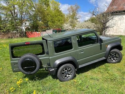 Usado Suzuki Jimny Comfort+ 102 HP (75 kW) 2019 Preto SUV