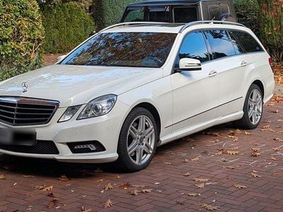 Gebraucht Mercedes E500 Avantgarde 387 PS (284 kW) 2010 Weiß Kombi
