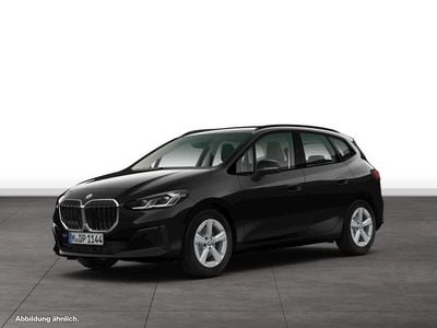Gebraucht BMW 220 Active Tourer 156 PS (114 kW) 2025 Schwarz Van / Kleinbus