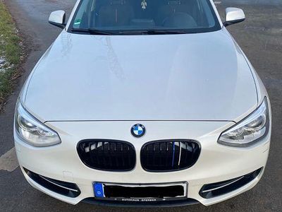 Gebraucht BMW 118 Sport Line 143 PS (105 kW) 2014 Weiß Kleinwagen