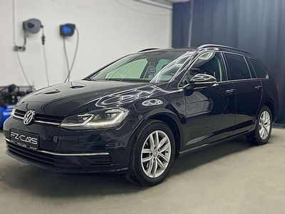 Gebraucht VW Golf VII 150 PS (110 kW) 2017 Phantom schwarz Kombi