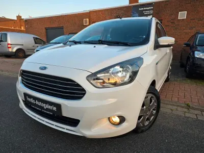 Gebraucht Ford Ka Plus 69 PS (50 kW) 2017 Weiß Kleinwagen