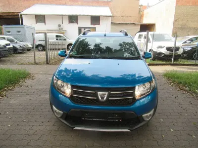 Gebraucht Dacia Sandero Prestige 90 PS (66 kW) 2014 Blau Limousine