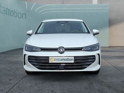 Gebraucht VW Passat 150 PS (110 kW) 2024 Weiß Van / Kleinbus