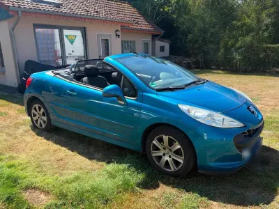 Gebraucht Peugeot 207 CC 120 PS (88 kW) 2009 Blau Cabrio