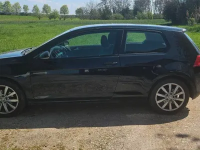 Gebraucht VW Golf VII Comfortline 122 PS (89 kW) 2013 Schwarz Limousine