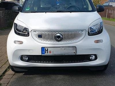 Gebraucht Smart ForTwo Electric Drive 60 kW (82 PS) 2018 Weiß Coupé