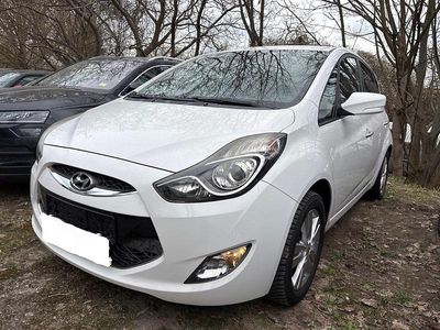 Gebraucht Hyundai ix20 Trend 125 PS (91 kW) 2013 Weiß Kleinwagen