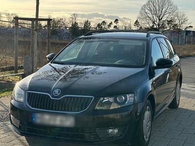 Schwarz Gebraucht 2017 Skoda Octavia Kombi | 10.500 € (Guter Preis)