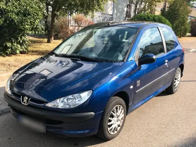 Gebraucht Peugeot 206 60 PS (44 kW) 2004 Blau Kleinwagen