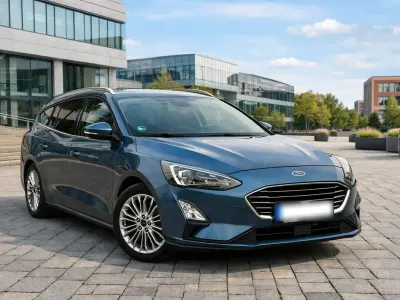 Gebraucht Ford Focus Titanium 151 PS (111 kW) 2019 Blau Kombi