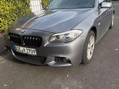 Grau Gebraucht 2013 BMW 530 Kombi | 11.000 € (Fairer Preis)