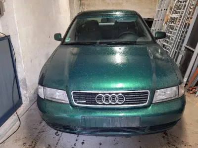 Gebraucht Audi A4 125 PS (91 kW) 1998 Grün Limousine