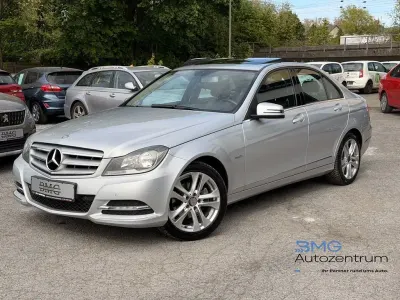 Gebraucht Mercedes C200 Avantgarde 136 PS (100 kW) 2012 Iridiumsilber  metalliclack Limousine
