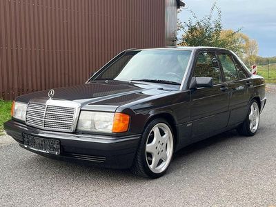 Usata Mercedes 190 160 CV (117 kW) 1990 Nero Berlina