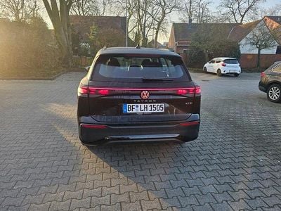 Gebraucht VW Tayron Life 150 PS (110 kW) 2025 Schwarz SUV