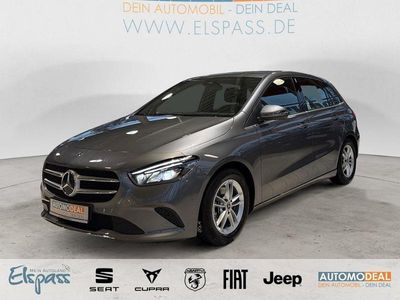 Gebraucht Mercedes B180 Style 136 PS (100 kW) 2019 Grau Van / Kleinbus