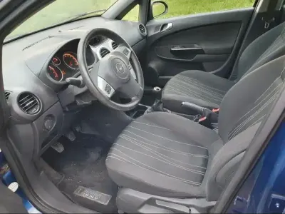 Gebraucht Opel Corsa 86 PS (63 kW) 2010 Blau Kleinwagen