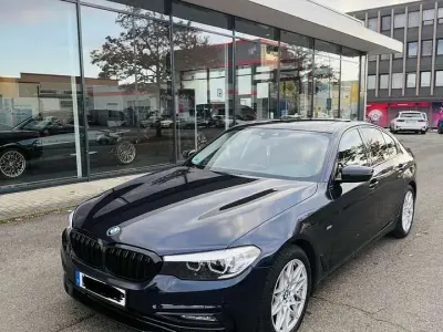 Gebraucht BMW 530 Sport Line 252 PS (185 kW) 2018 Blau Limousine