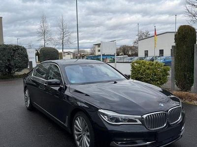 Gebraucht BMW 750 Executive 449 PS (330 kW) 2016 Schwarz Limousine