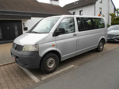 Gebraucht VW Caravelle 131 PS (96 kW) 2007 Silber Van