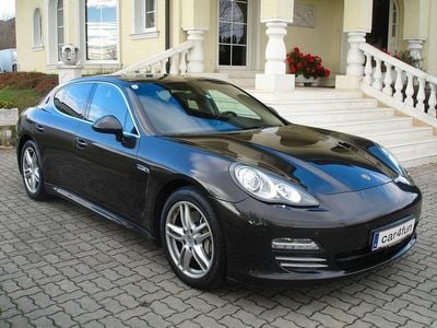 Porsche Panamera 4S