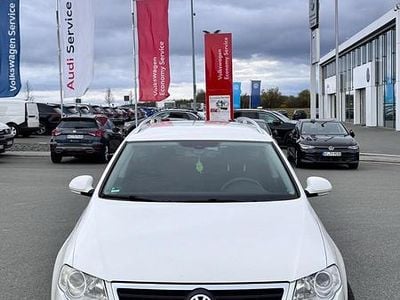 Gebraucht VW Passat 140 PS (102 kW) 2009 Weiß Kombi