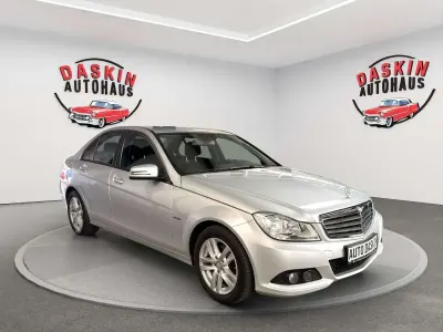 Gebraucht Mercedes C200 136 PS (100 kW) 2011 Silber Limousine