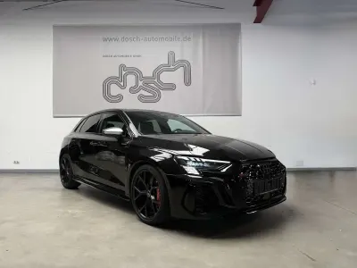 Gebraucht Audi RS3 Sport 400 PS (294 kW) 2024 Mythosschwarz Limousine